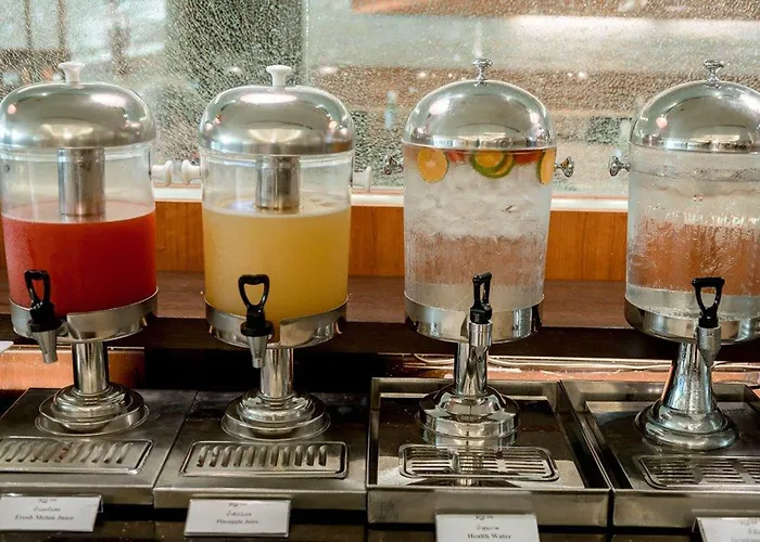 皇家河畔酒店 酒店 4*