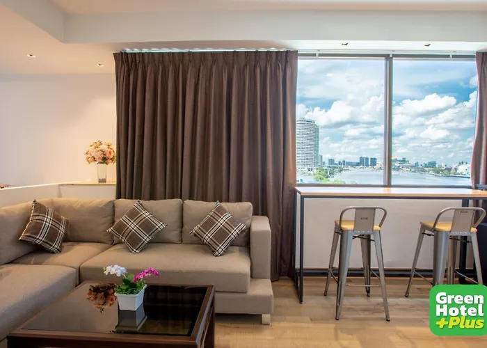 Hotel The Royal River