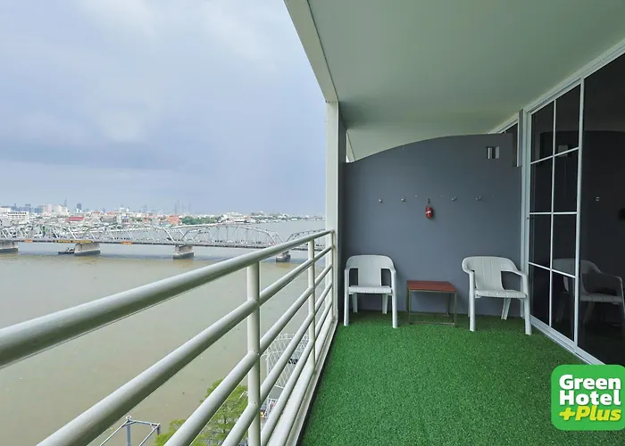 Hotel The Royal River