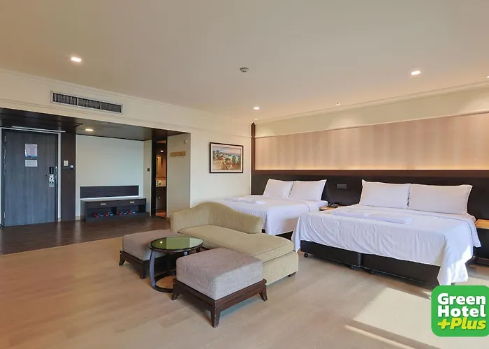 Hotel The Royal River 4*